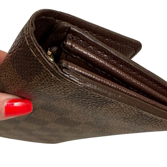 Louis Vuitton Damier Ebene Sarah Long Wallet - Picture 11 of 15